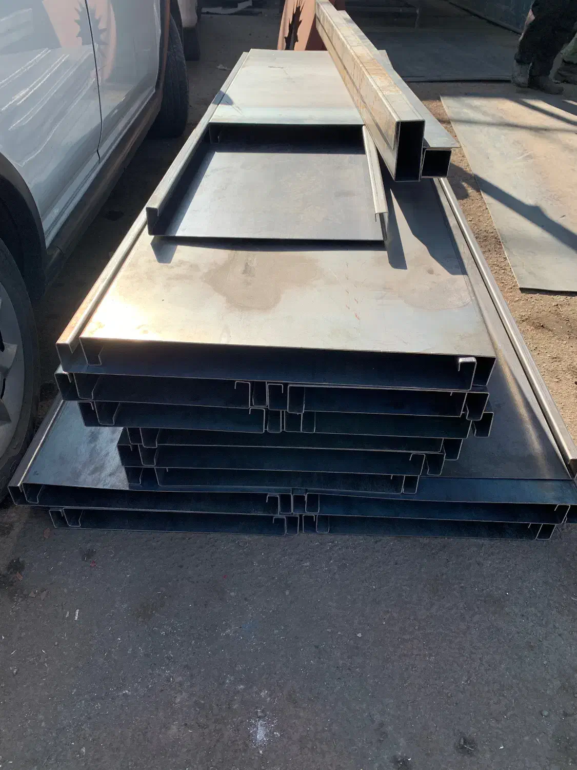 برشکاری وخم کاری ورق فلاشینگ کیان گستر|خدمات پیشه و مهارت|ری, بازار آهن|دیوار