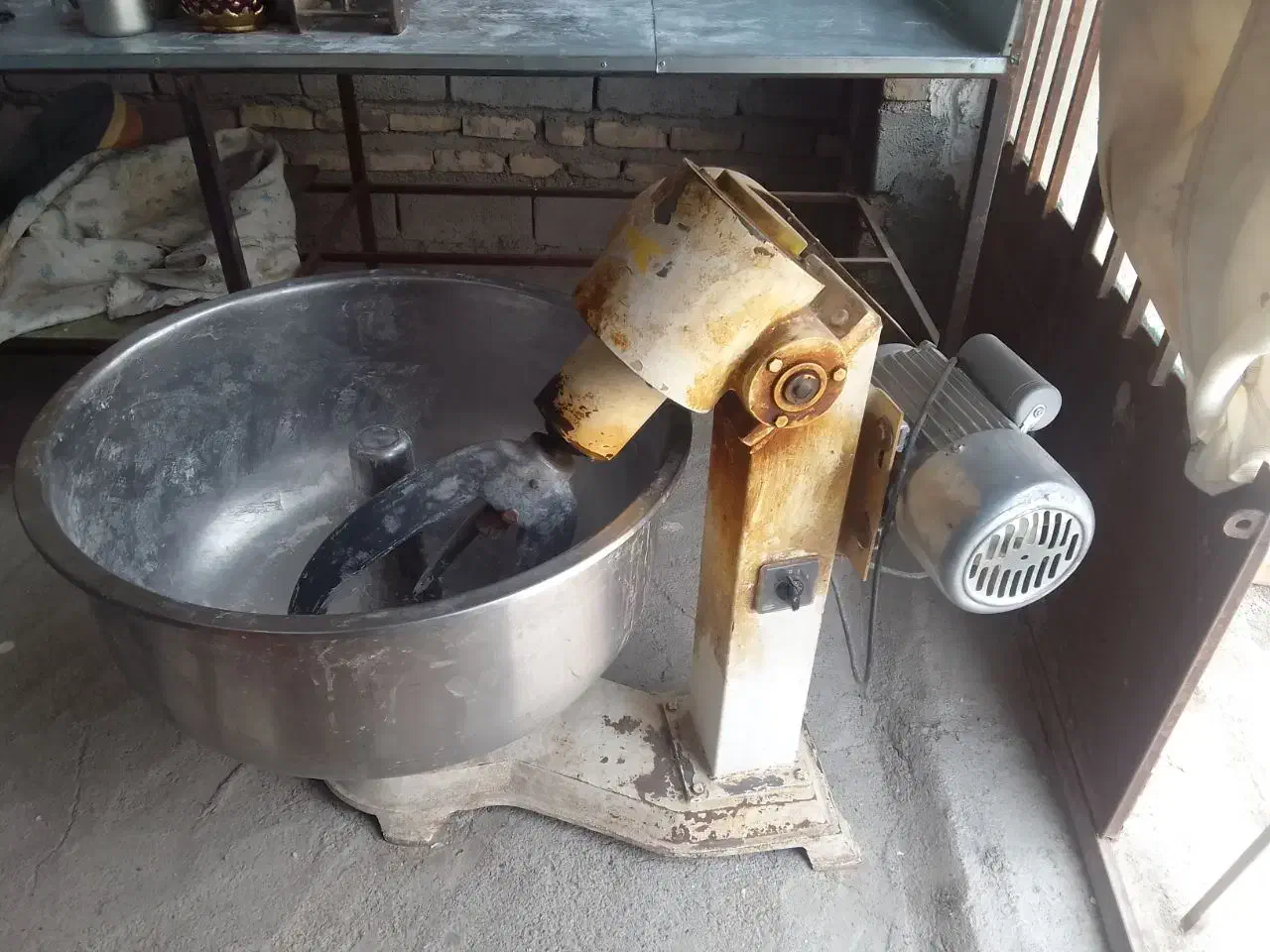 فروش لوازم‌ نانوایی ازادپزو نانوایی محلی کامل|فروشگاه و مغازه|زابل, |دیوار