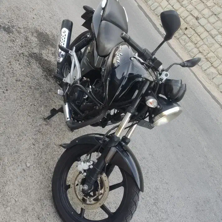 پالس ۱۸۰ ug4|موتورسیکلت|تهران, تهرانسر مرکزی|دیوار