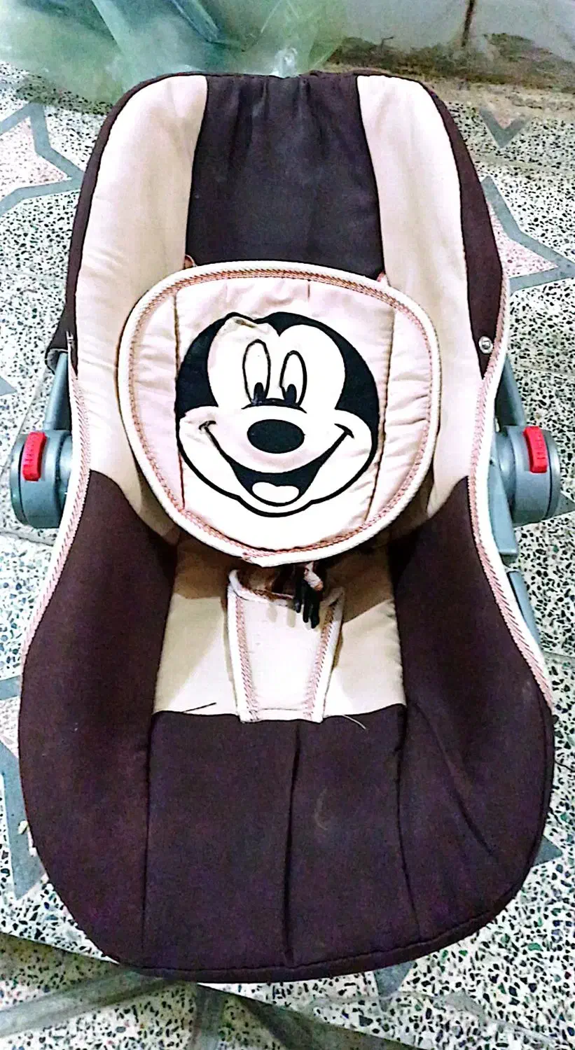 کریر در حد نو|تخت و صندلی بچه|الیگودرز, |دیوار