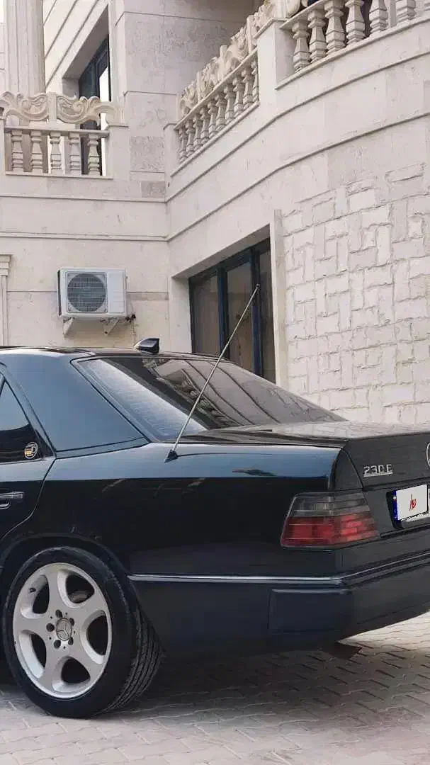 بنز W124 کپل|خودرو کلاسیک|تهران, آسمان|دیوار