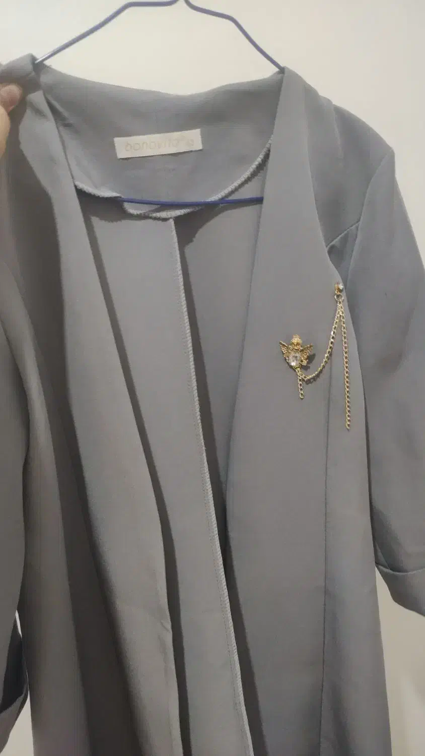 کت طوسی نونو|لباس|سبزوار, شرق کال جنوبی (شمس آبادی)|دیوار