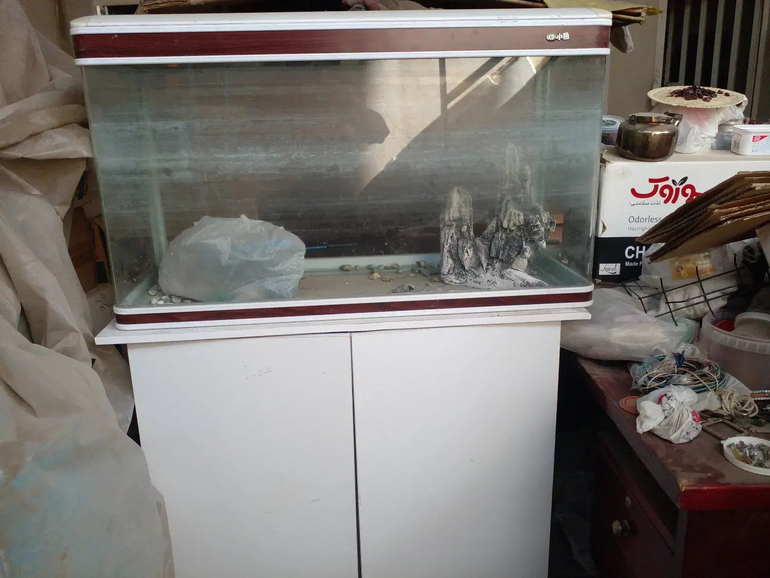 آکواریوم با لوازم و کمد زیر آن|ماهی|فردیس, فردیس|دیوار