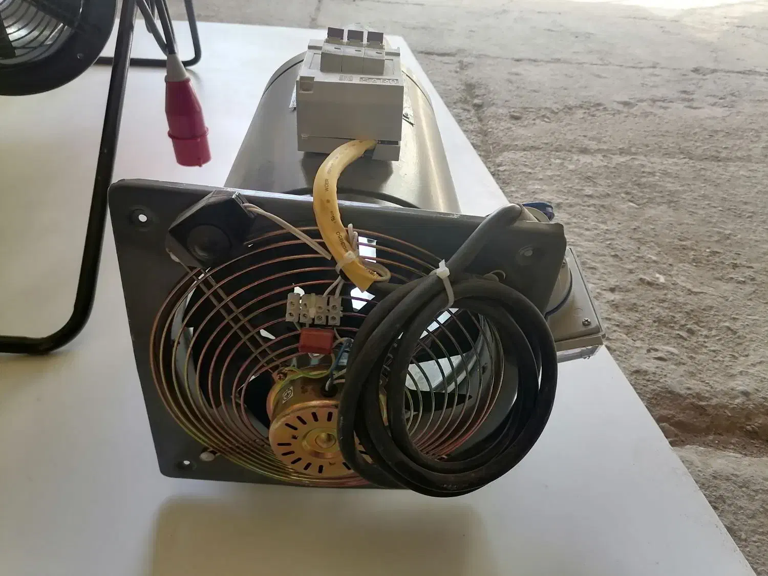 بخاری برقی فن دار|بخاری، هیتر، شومینه|مشهد, رسالت|دیوار