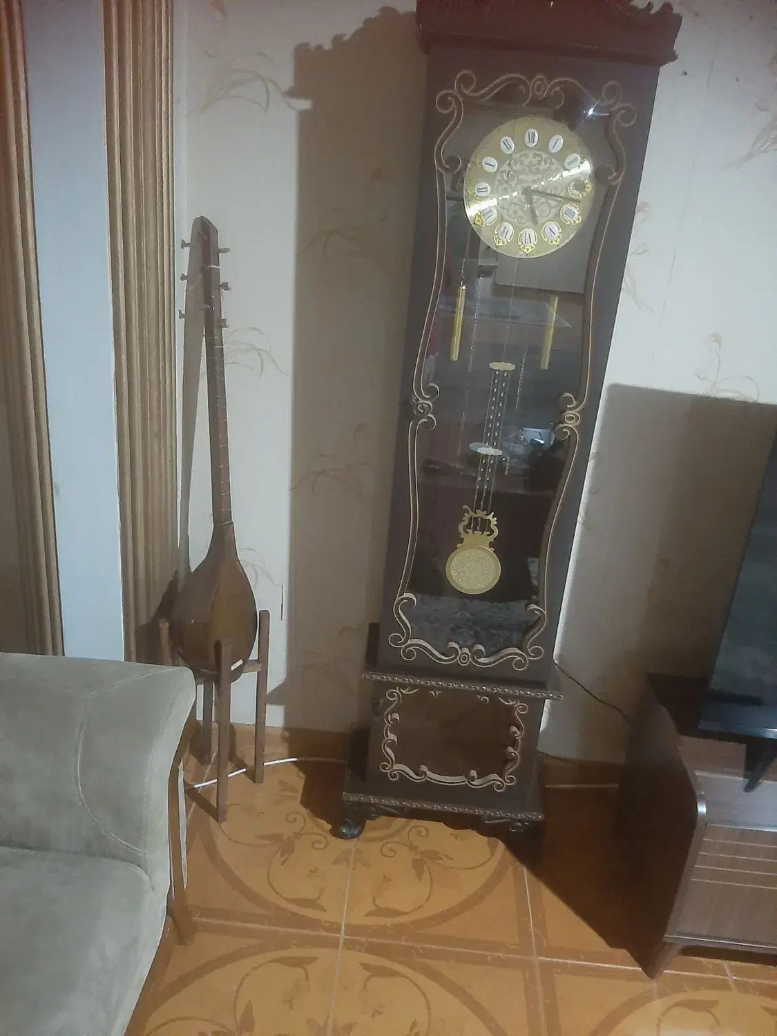 بخاری نیکلا و ساعت ایستاده|ساعت دیواری و تزئینی|بندر انزلی, ساحل قو|دیوار