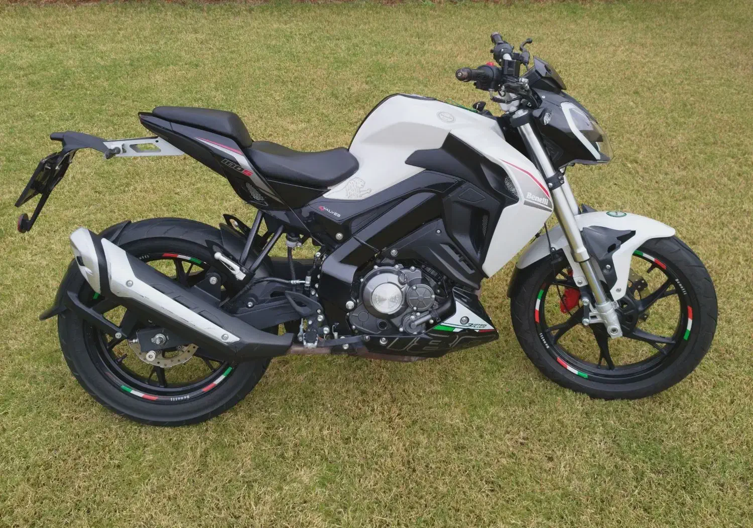 بنلی ۱۸۰ اس|موتورسیکلت|امیدیه, |دیوار