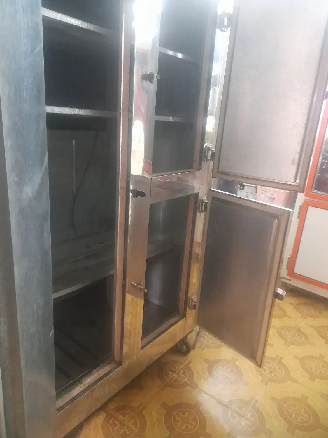 یخچال تمام استیل سالم سالم تمیز|فروشگاه و مغازه|خمینیشهر, |دیوار