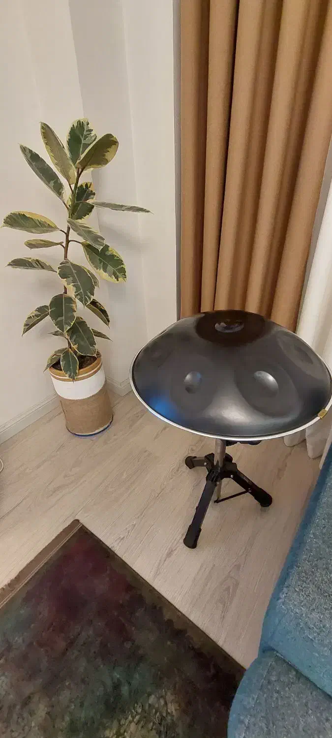 هنگدرام کیتا پنتا|سازهای سنتی|فردیس, سرحد آباد|دیوار