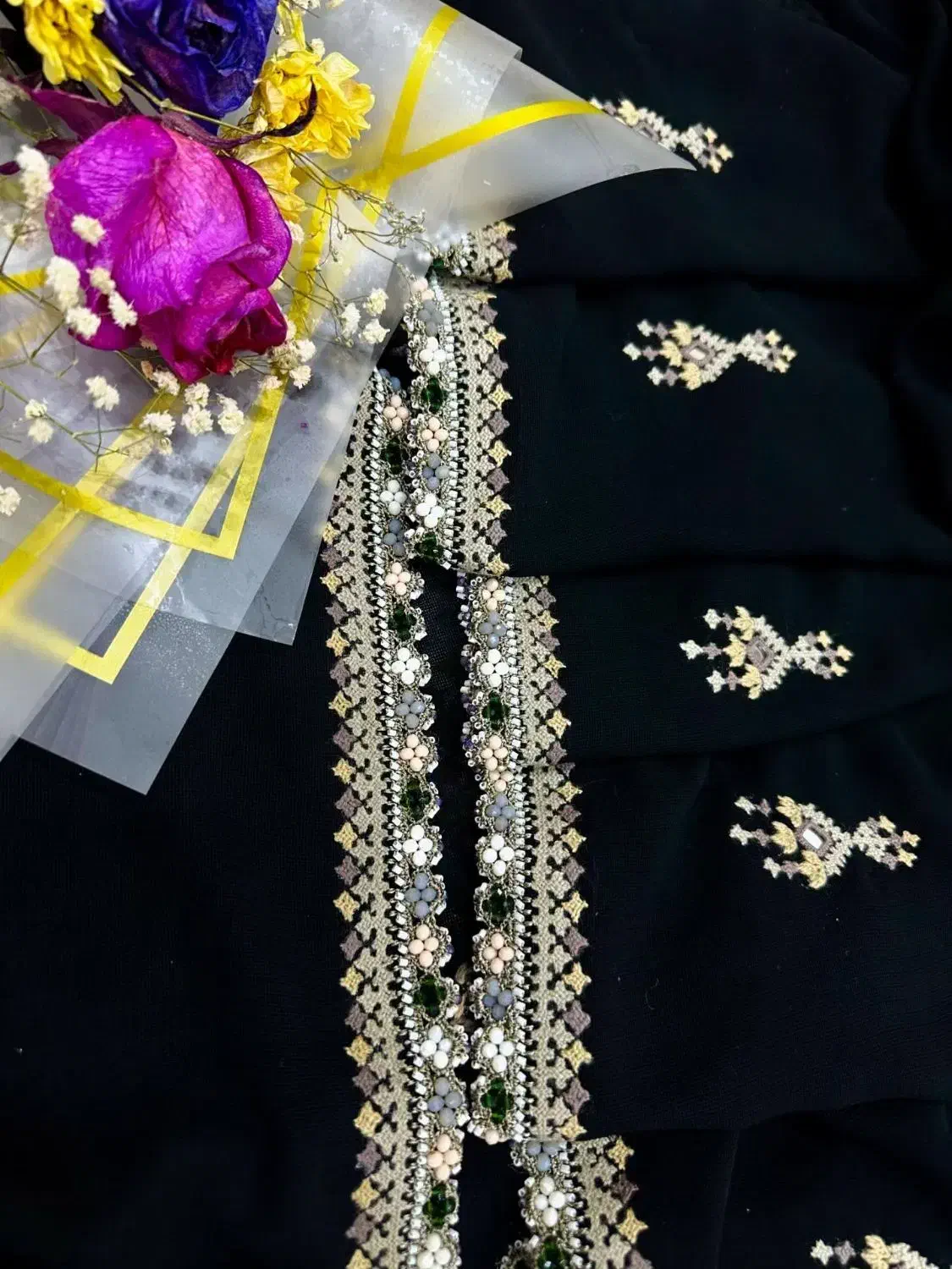 پلیوار|لباس|کهنوج, |دیوار