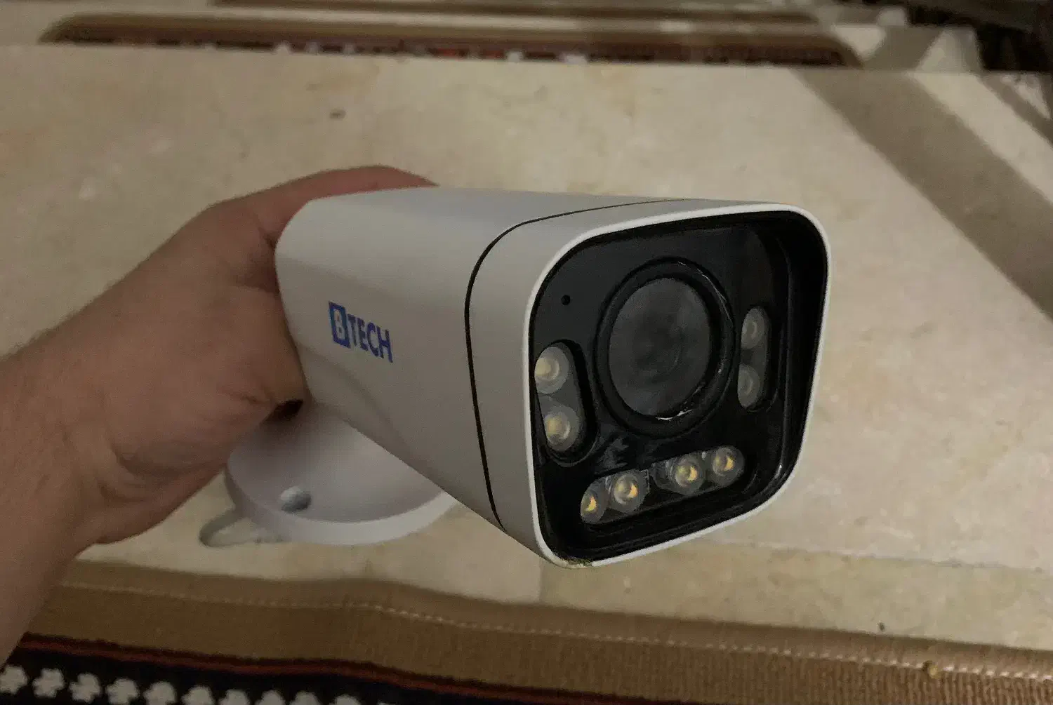 دوعدد دوربین دیددرشب|دوربین مداربسته|اردبیل, |دیوار