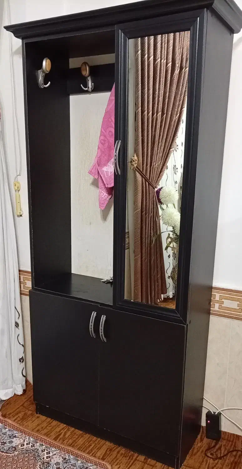 جاکفشی|جاکفشی، کمد، دراور|مراغه, |دیوار