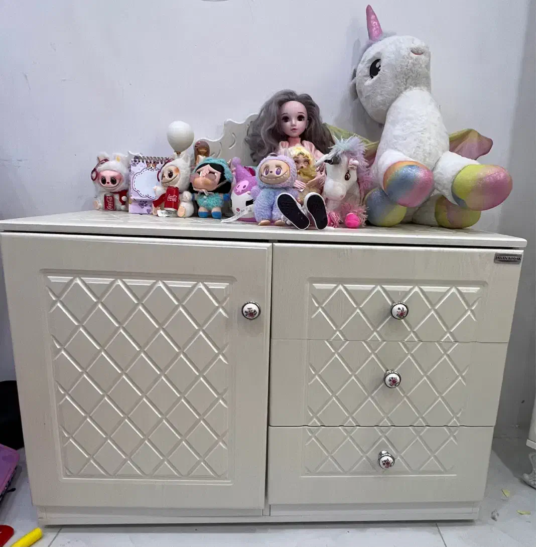 سرویس تخت نو جوان همراه بوفه و کمدو میز تحریر|تخت و صندلی بچه|همدان, |دیوار