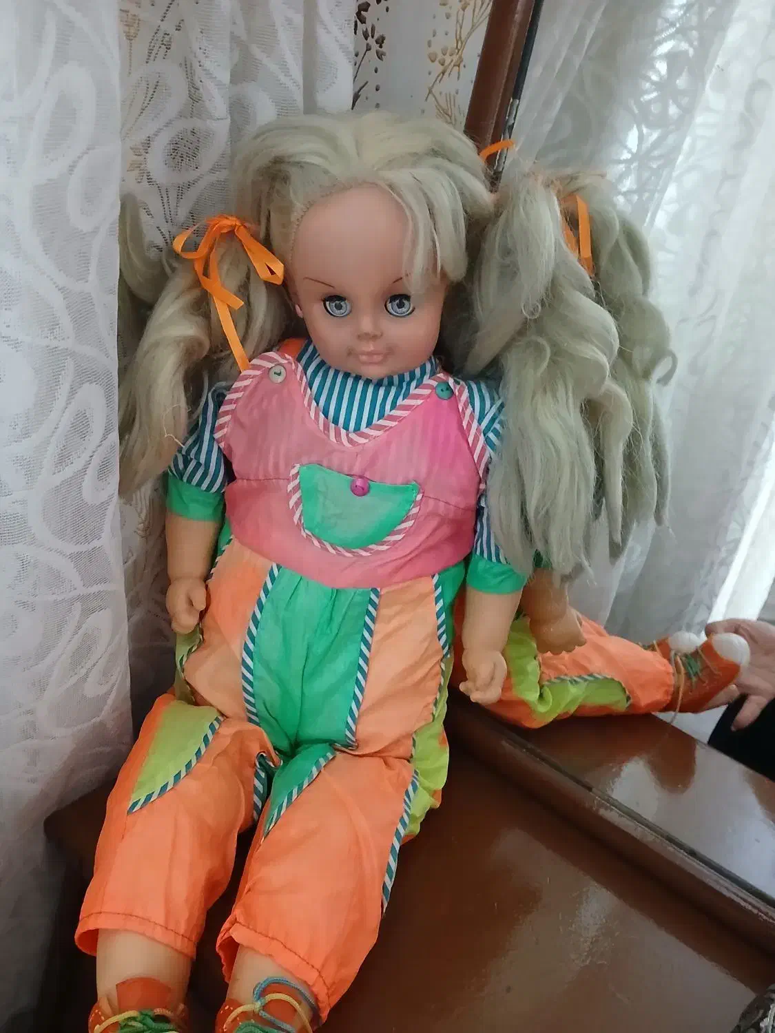 عروسک|اسباب‌بازی بچه|کرمانشاه, |دیوار