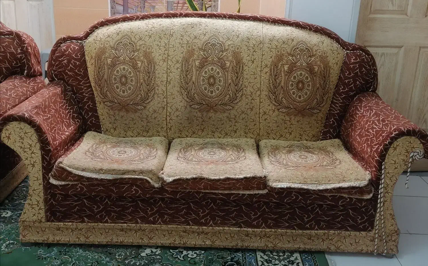 مبل کارکرده|مبلمان خانگی و میز عسلی|شیراز, پودنک|دیوار