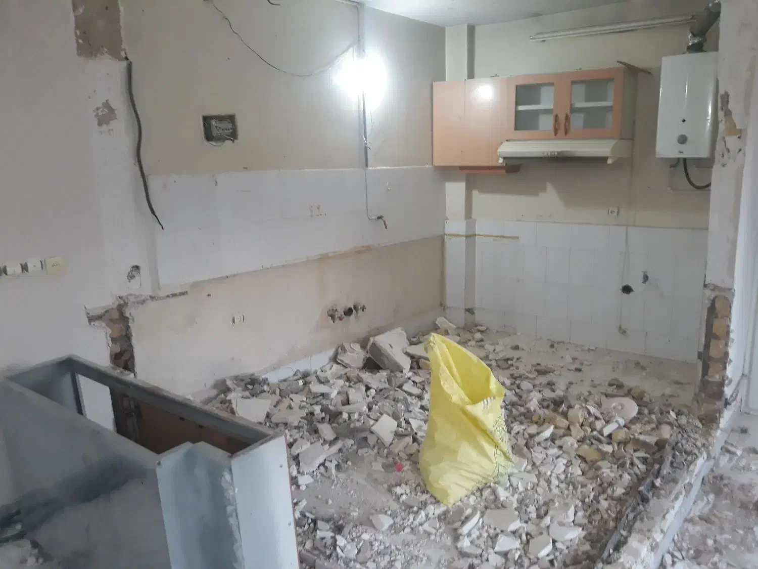 بازسازی ساختمان،تخریب،ساخت مسکونی،باغ،تجاری|خدمات پیشه و مهارت|مشهد, هنرستان|دیوار