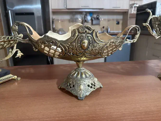 ظروف برنز|کلکسیون اشیاء عتیقه|کرمانشاه, |دیوار