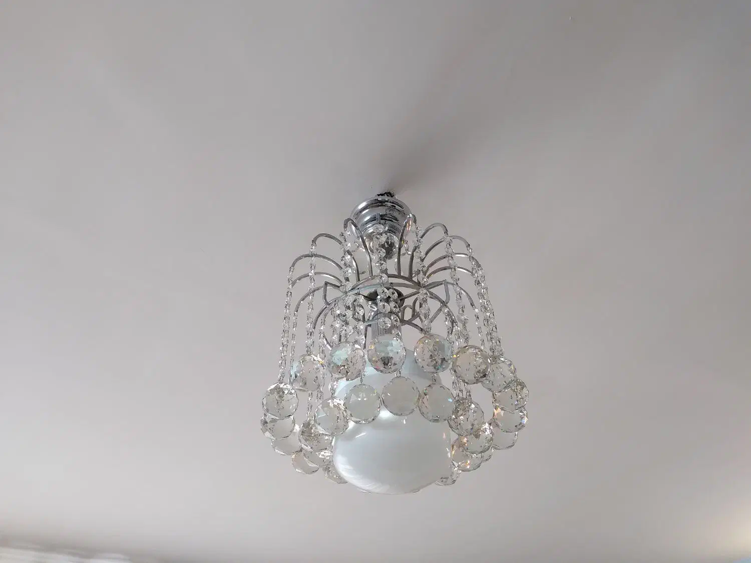 یک عددلوستر۳۹شاخه بدنه فلزسالم سالم|لوستر و چراغ آویز|همدان, |دیوار