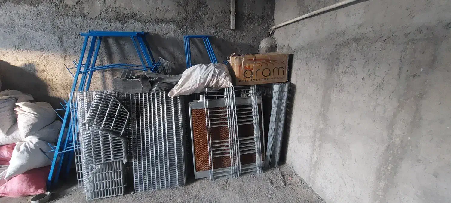 قفس منبری نو|لوازم جانبی حیوانات|مهاجران, |دیوار