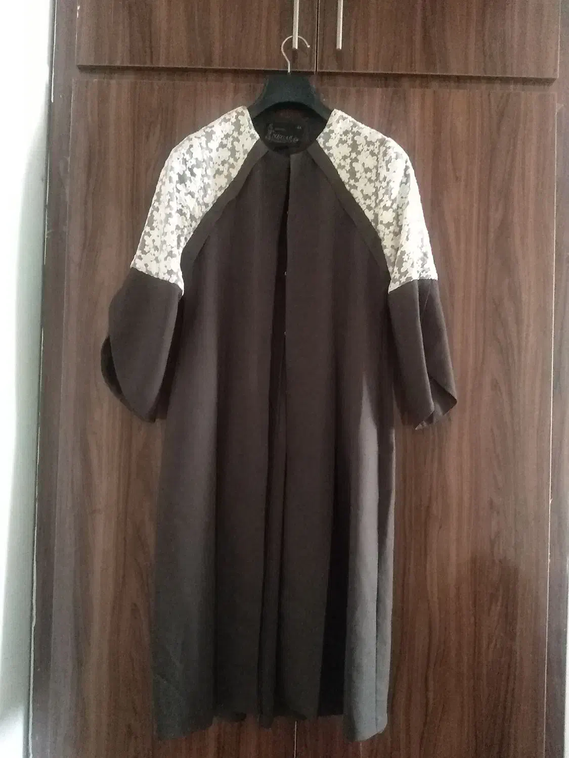 مانتو|لباس|مشهد, کوی ولیعصر|دیوار