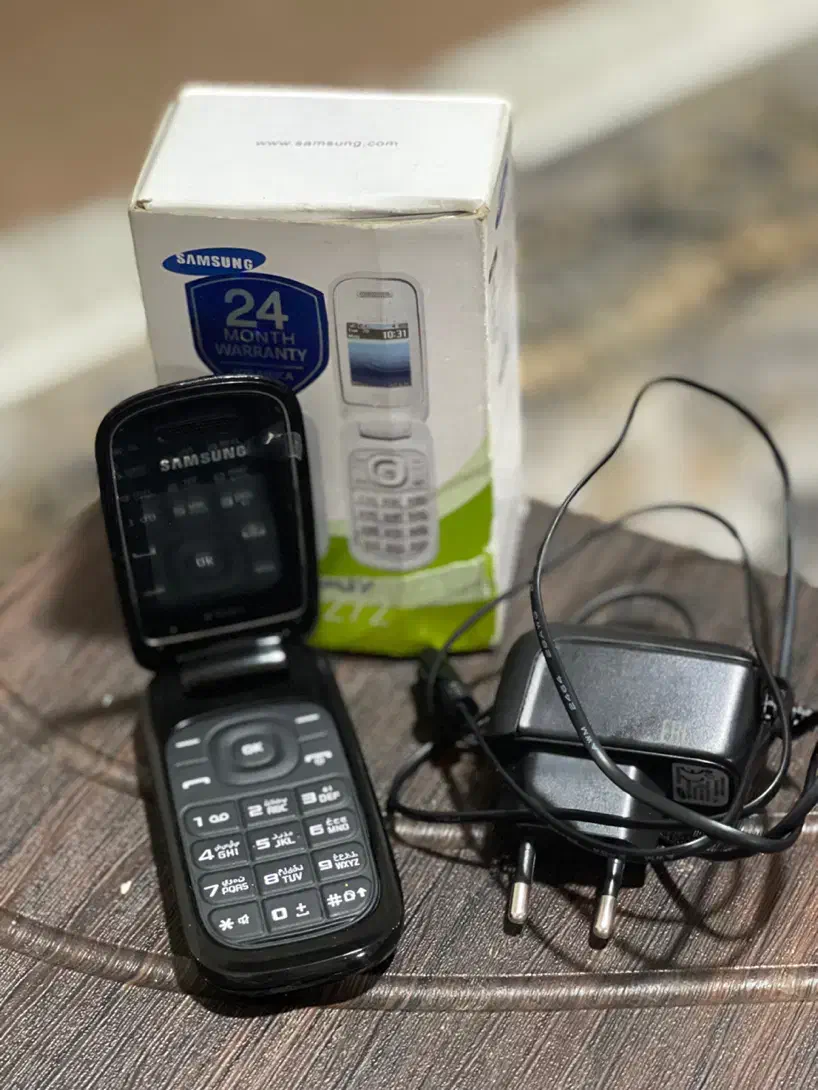 تلفن همراه معمولی سامسونگ تاشو|موبایل|کوچصفهان, |دیوار