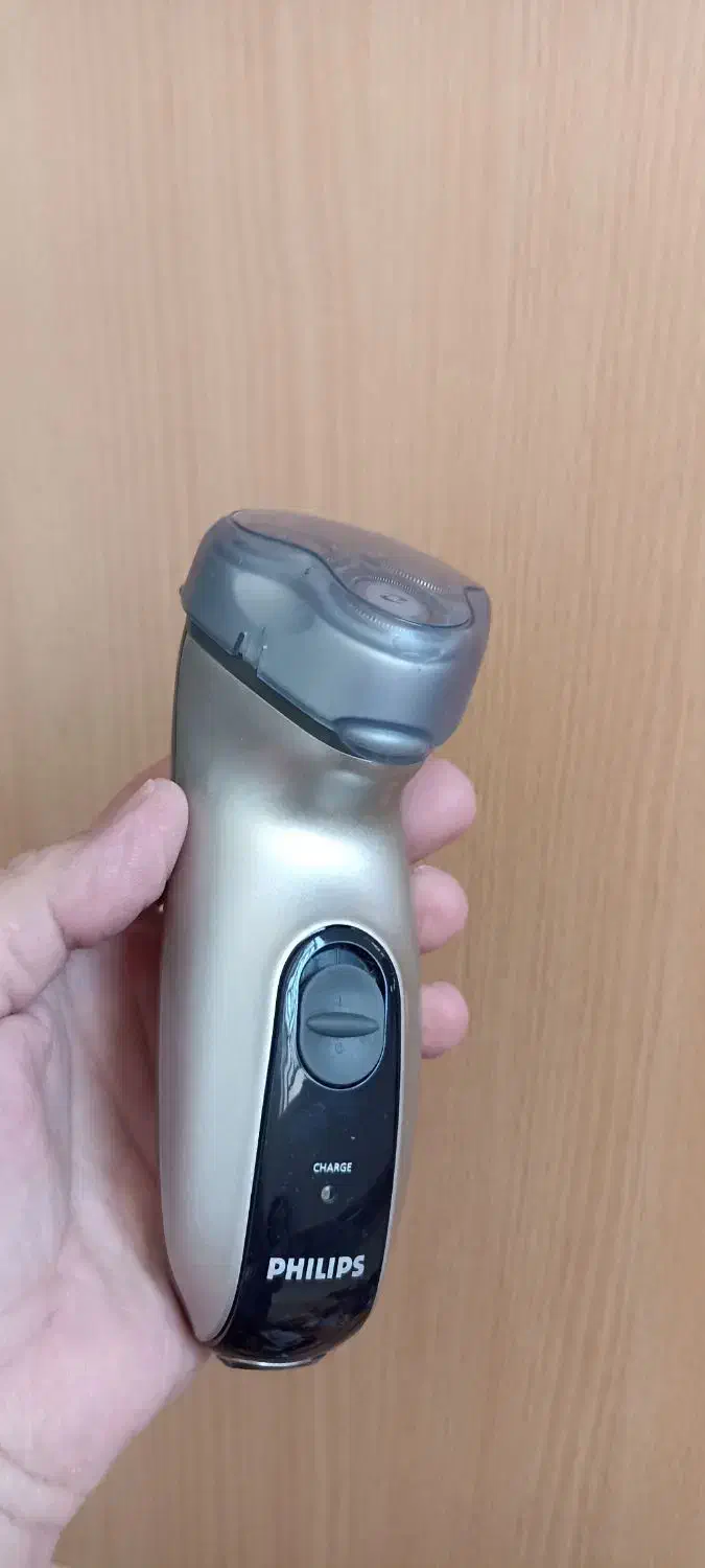 دستگاه ریش تراش فیلیپس|آرایشی، بهداشتی، درمانی|یزد, |دیوار