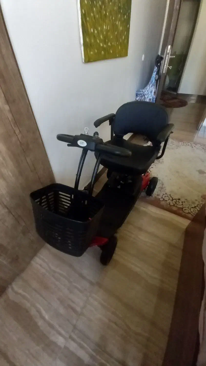 فروش یکدستگاه اسکوتر چهار چرخ|دوچرخه، اسکیت، اسکوتر|ساری, |دیوار