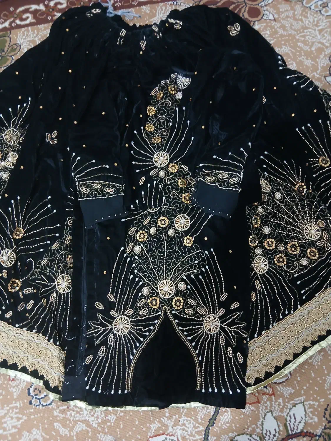 لباس محلی|لباس|صدرا-فارس, فاز ۱|دیوار