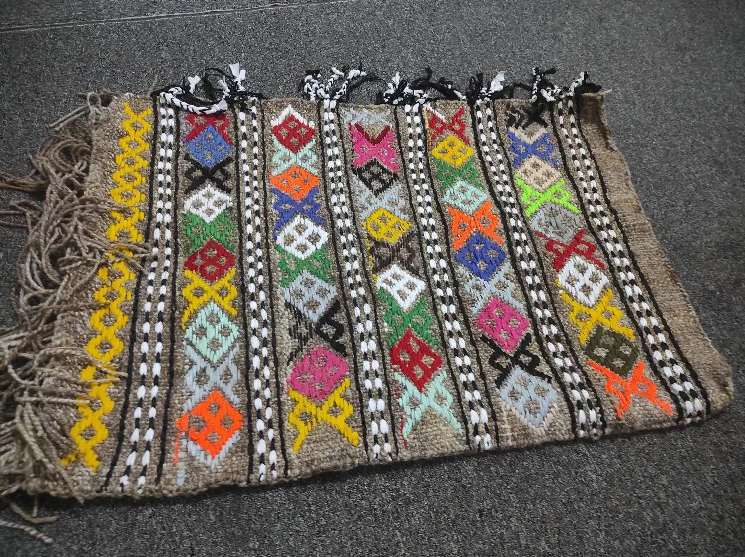 جل دست بافت|گلیم، جاجیم، گبه|ایلام, |دیوار