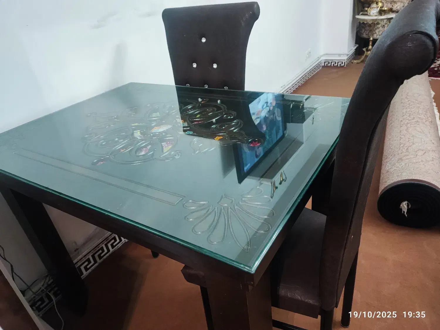 میزو صندلی غذاخوری سه نفره|میز و صندلی غذاخوری|میانه, |دیوار