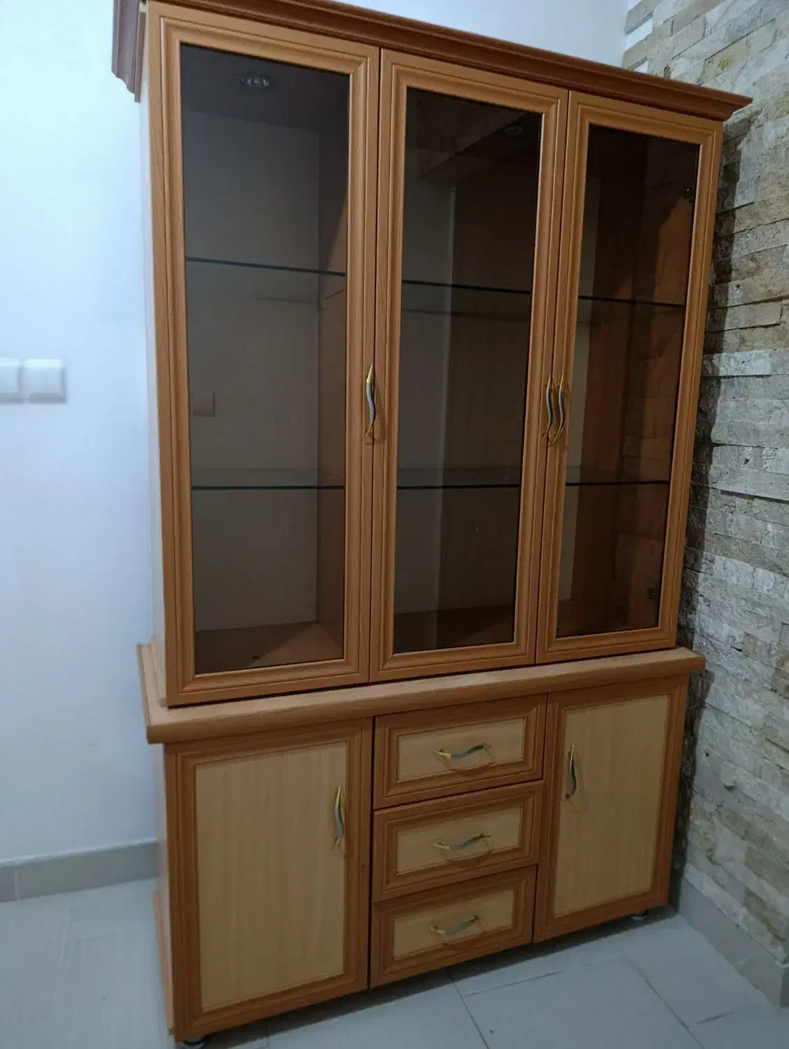 کمد|جاکفشی، کمد، دراور|تنکابن, |دیوار