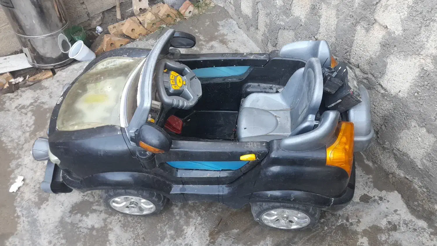 ماشین شارژی قدرتمند دو موتوره|اسباببازی بچه|سنندج, |دیوار