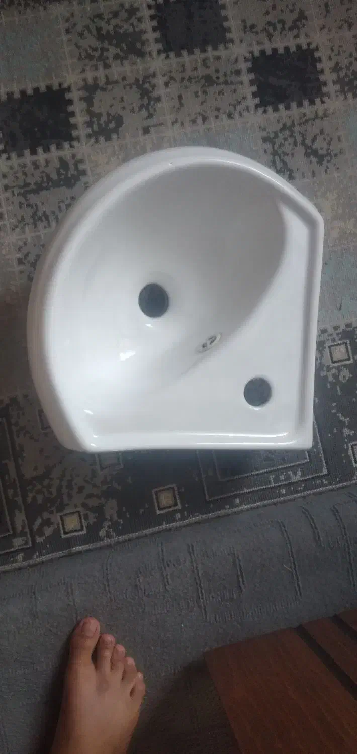 روشویی کوچک مخصوص گوشه|لوازم سرویس بهداشتی|نهاوند, |دیوار