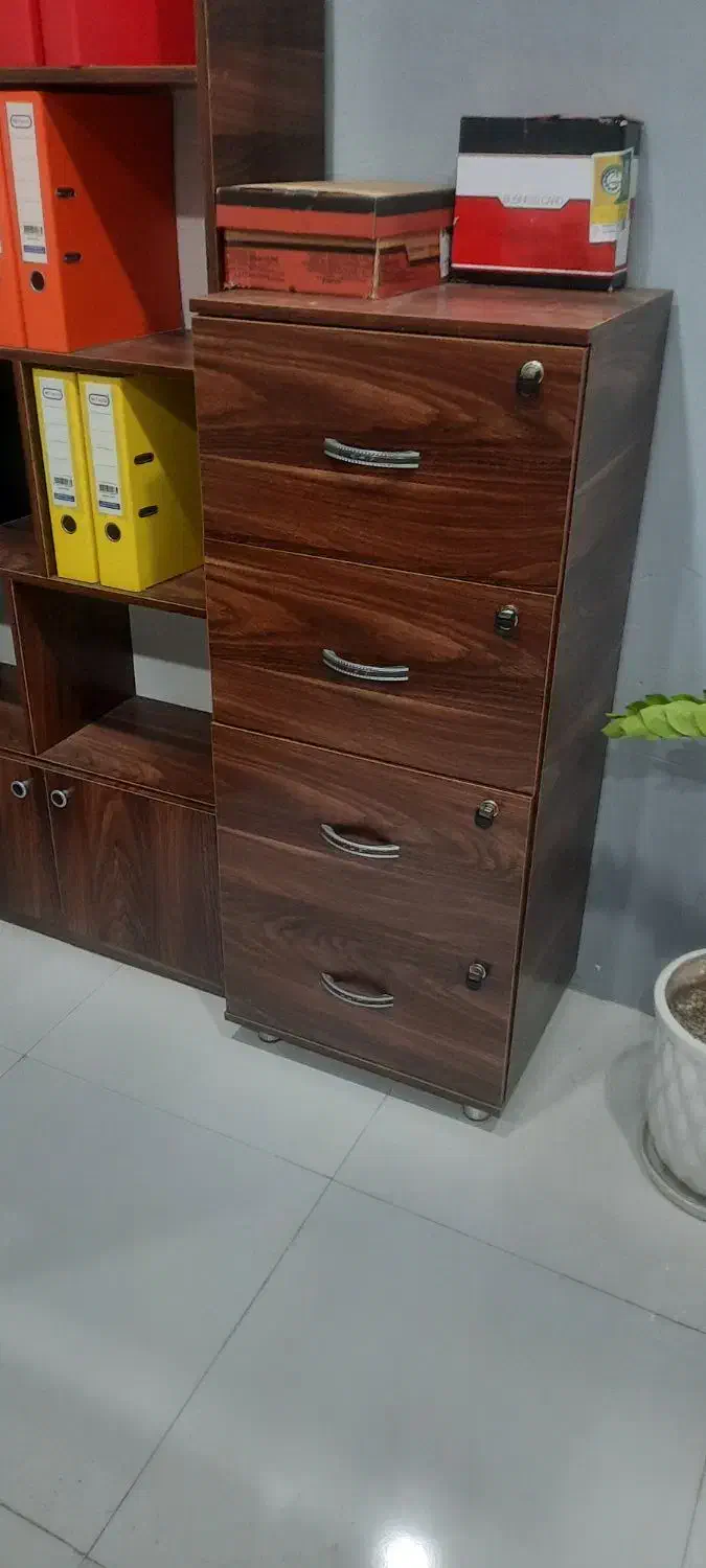 میز، صندلی و کمد اداری نو|دفتر کار|بندر کنگان, |دیوار