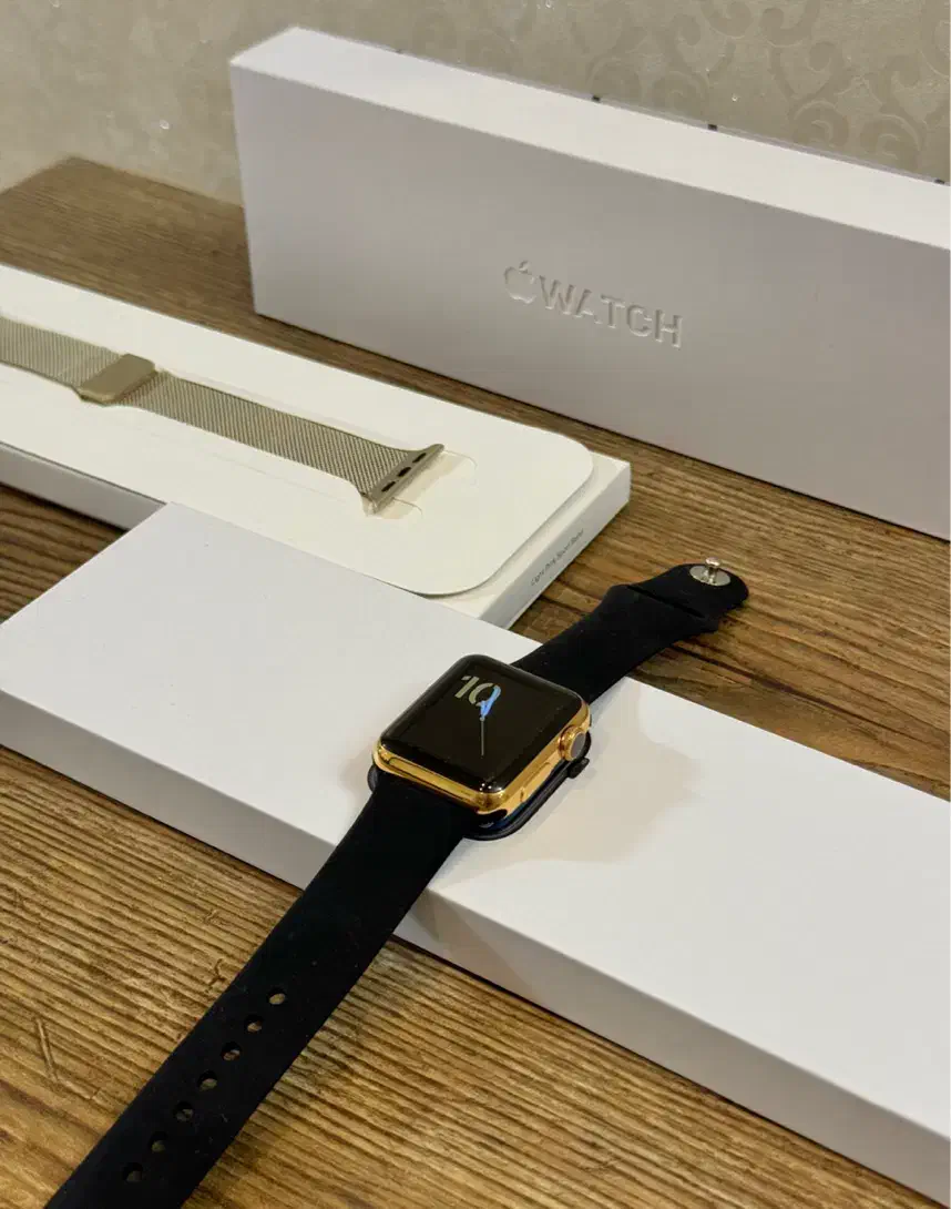 اپل واچ گلد (لیمیتد ادیشن) خاص|لوازم جانبی موبایل و تبلت|تهران, محمودیه|دیوار