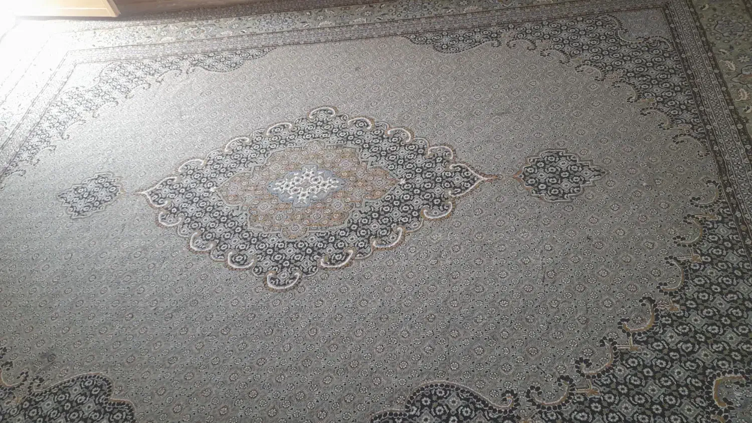 قالی ۱۲ متری|فرش|مسجد سلیمان, |دیوار