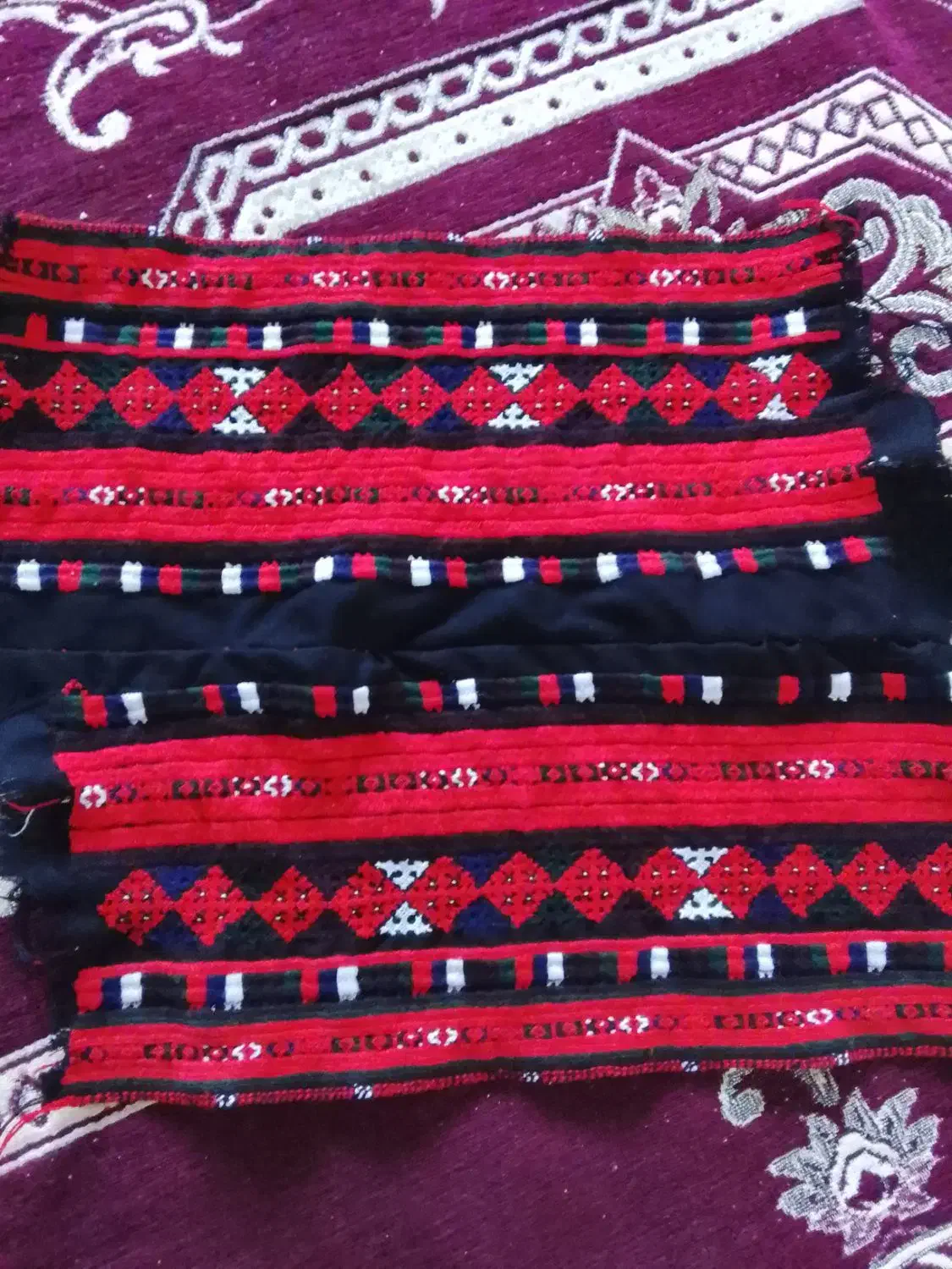 زی آستین تارکش|لباس|خاش, |دیوار