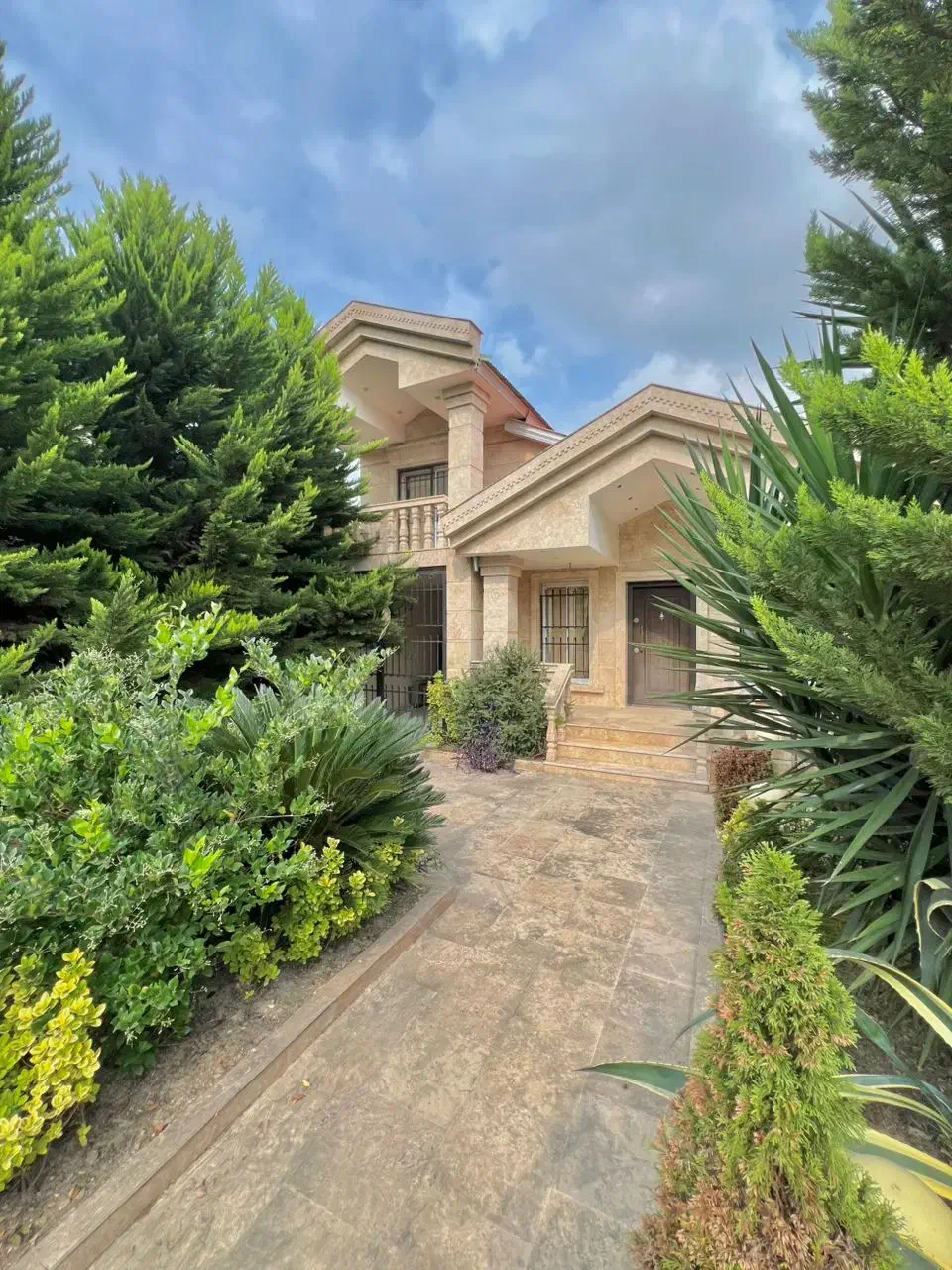 ۳۰۰‌م باغ ویلا  سند شش دانگ شهرک متین|فروش خانه و ویلا|هچیرود, |دیوار