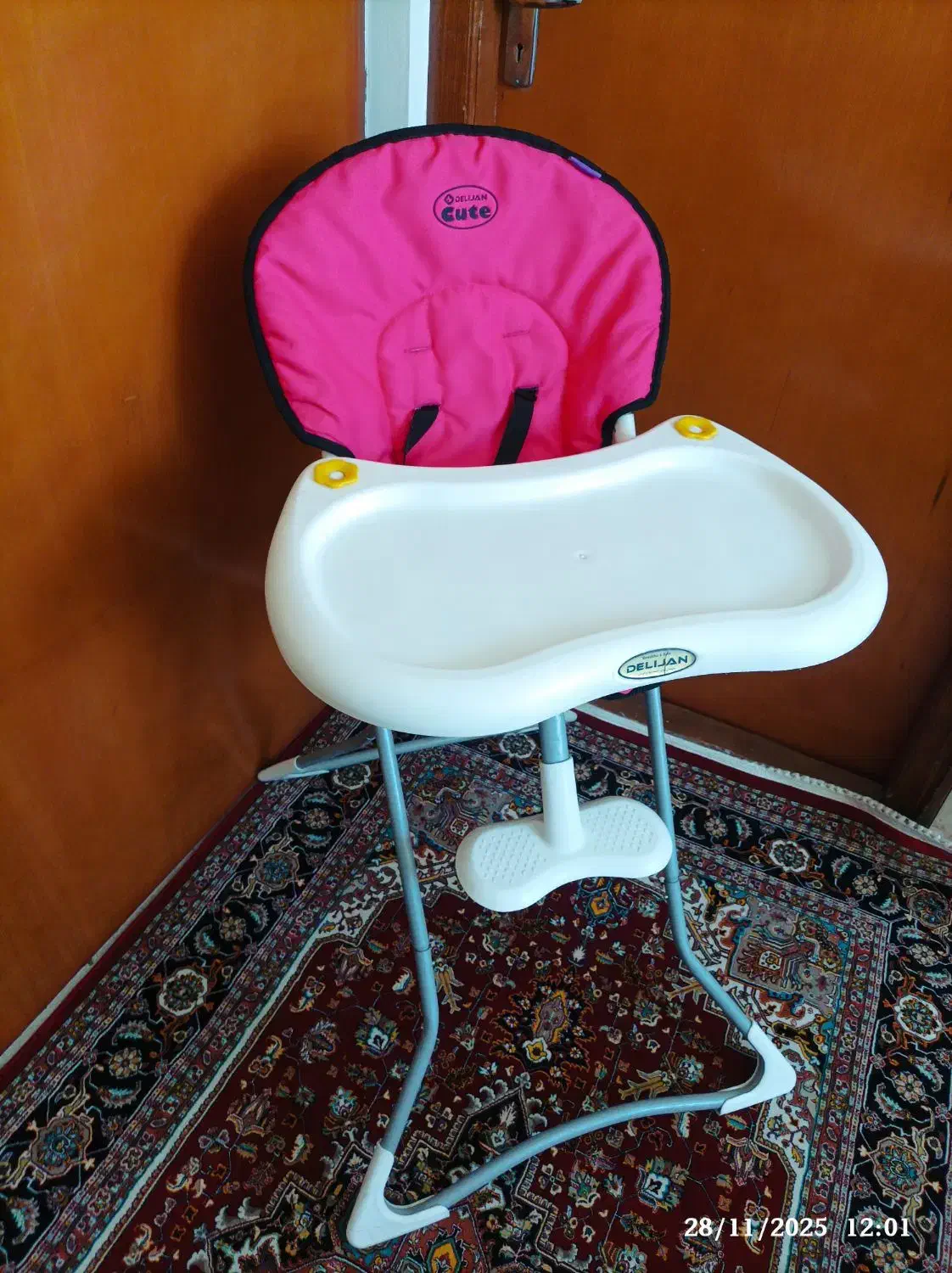 صندلی غذای کودک|تخت و صندلی بچه|مرند, |دیوار