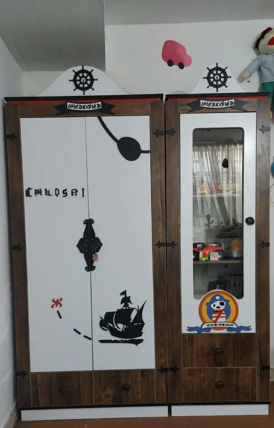 تخت کودک و نوجوان|تخت و سرویس خواب|صدرا-فارس, فاز ۱|دیوار