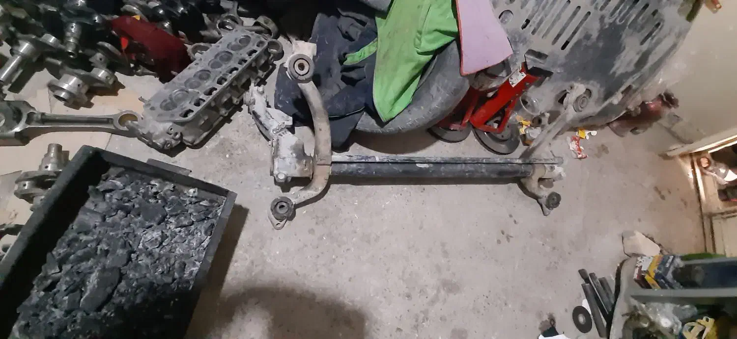 لوازم پژو ۲۰۶ و چراغ ۲۰۶ و پژو ۴۰۵ وغیره|قطعات یدکی و لوازم جانبی|زاهدان, |دیوار