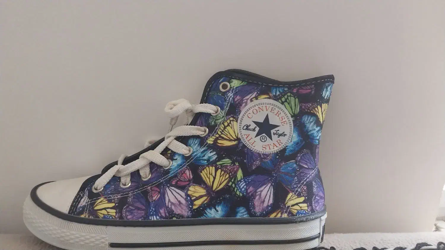 کفش|کیف، کفش، کمربند|سرپل ذهاب, |دیوار