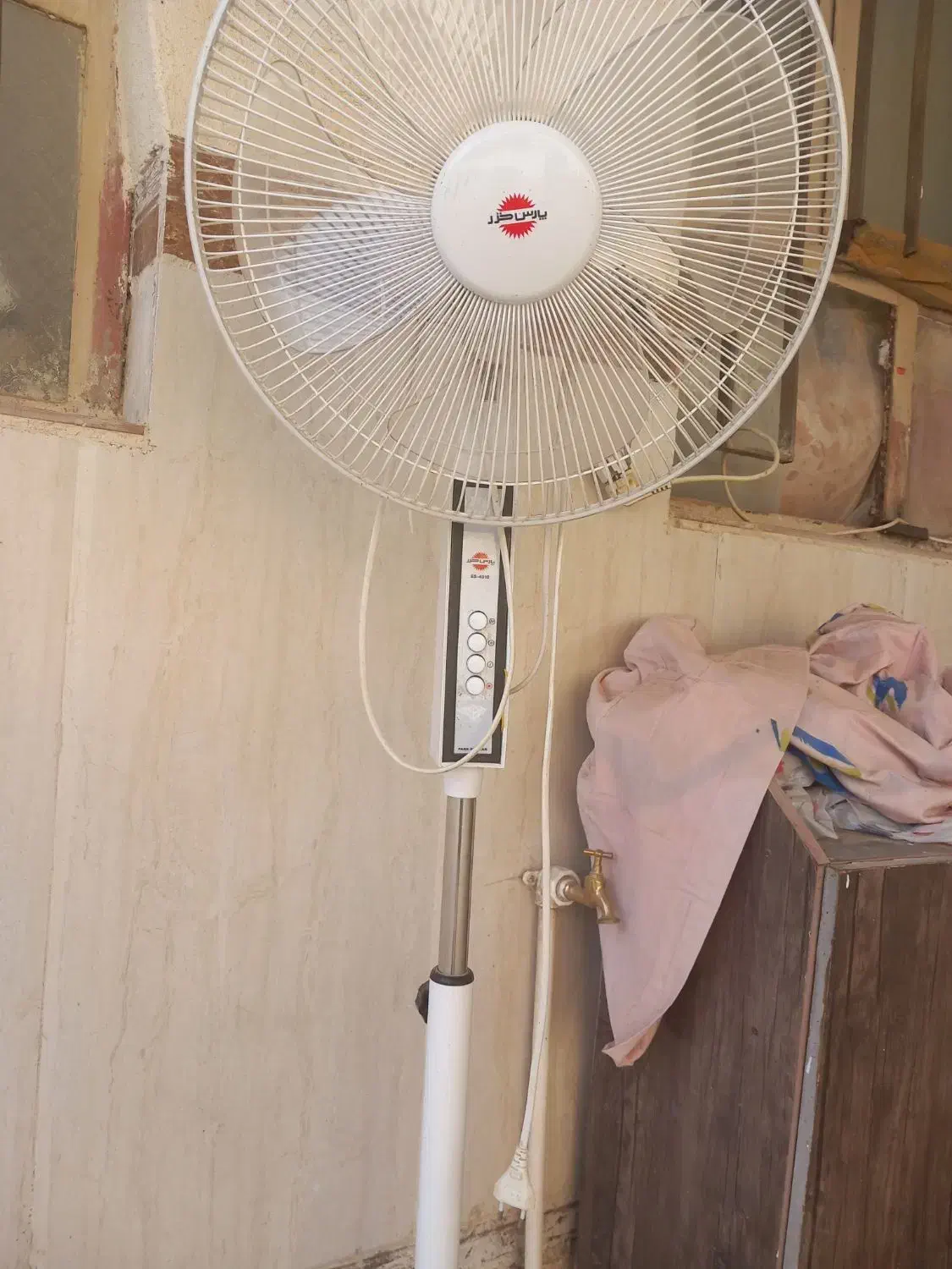 پنکه|پنکه و تصفیه‌کنندهٔ هوا|زابل, |دیوار