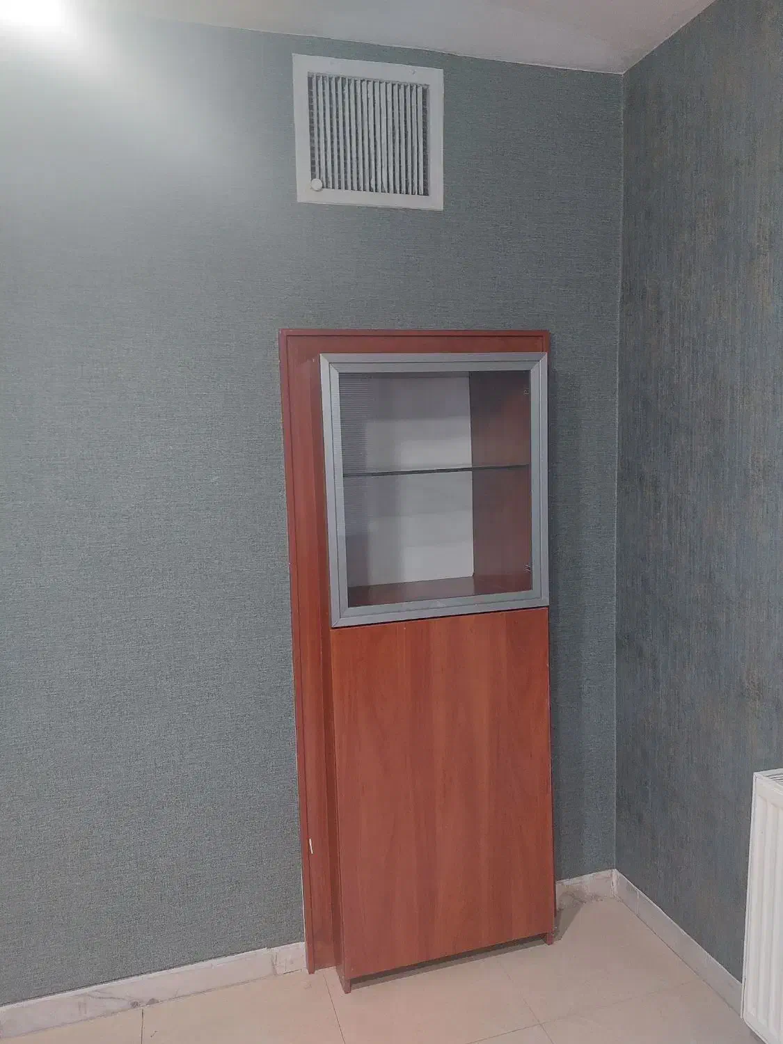 اجاره یک اتاق از مطب پزشک زیبایی|اجارهٔ دفتر کار، اتاق اداری، مطب|اصفهان, خواجو|دیوار