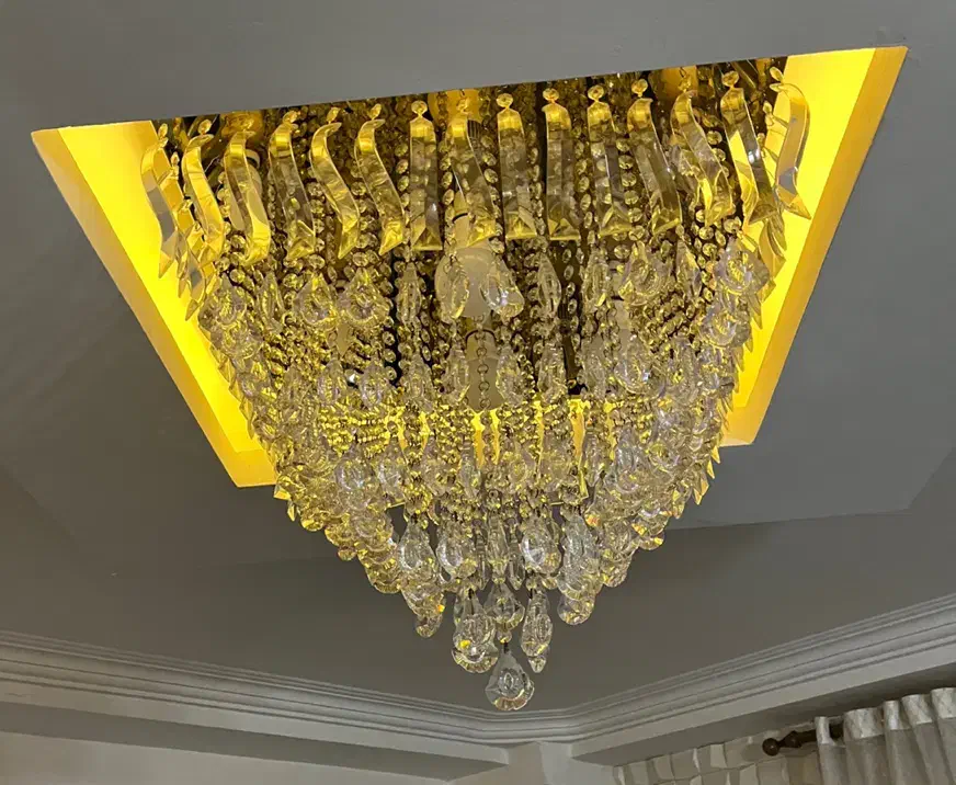 لوستر تمیز سالم درحدنو|لوستر و چراغ آویز|رشت, کوی جام جم|دیوار