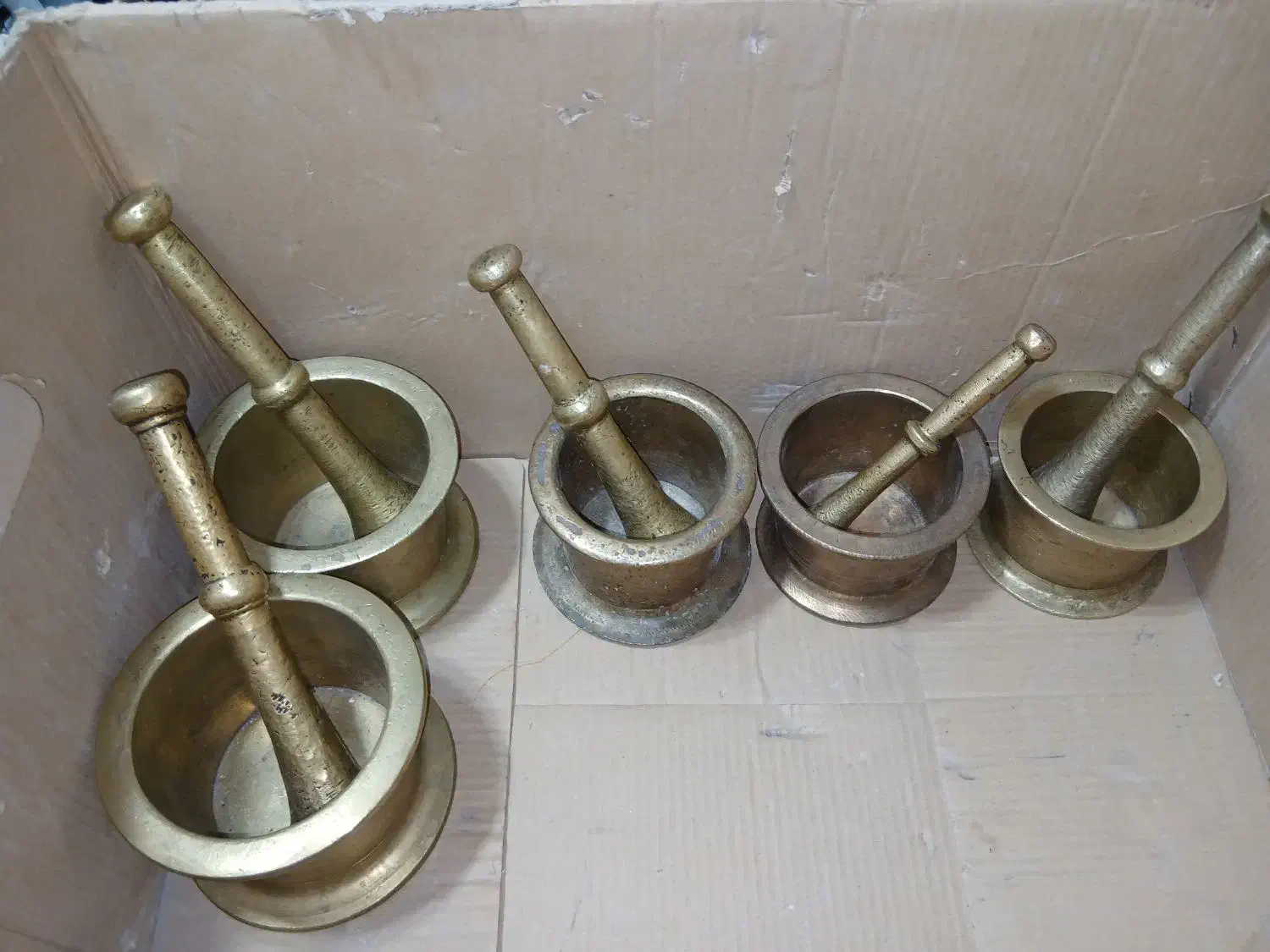 هاون قدیمی برنجه اصلی سنگین|ظروف پخت‌وپز|سنندج, |دیوار