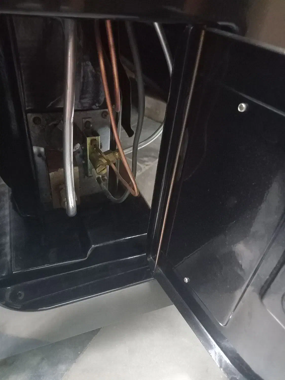 بخاری گازی بزرگ آدینس|بخاری، هیتر، شومینه|مراغه, |دیوار