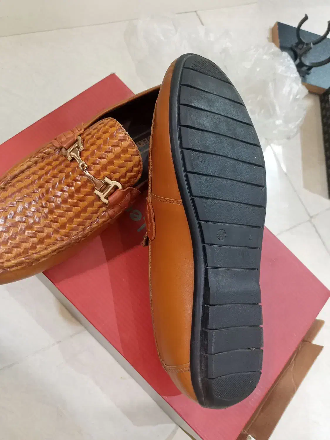 کفش چرم طبیعی سایز 41|کیف، کفش، کمربند|اندیشه, اندیشه فاز ۱|دیوار