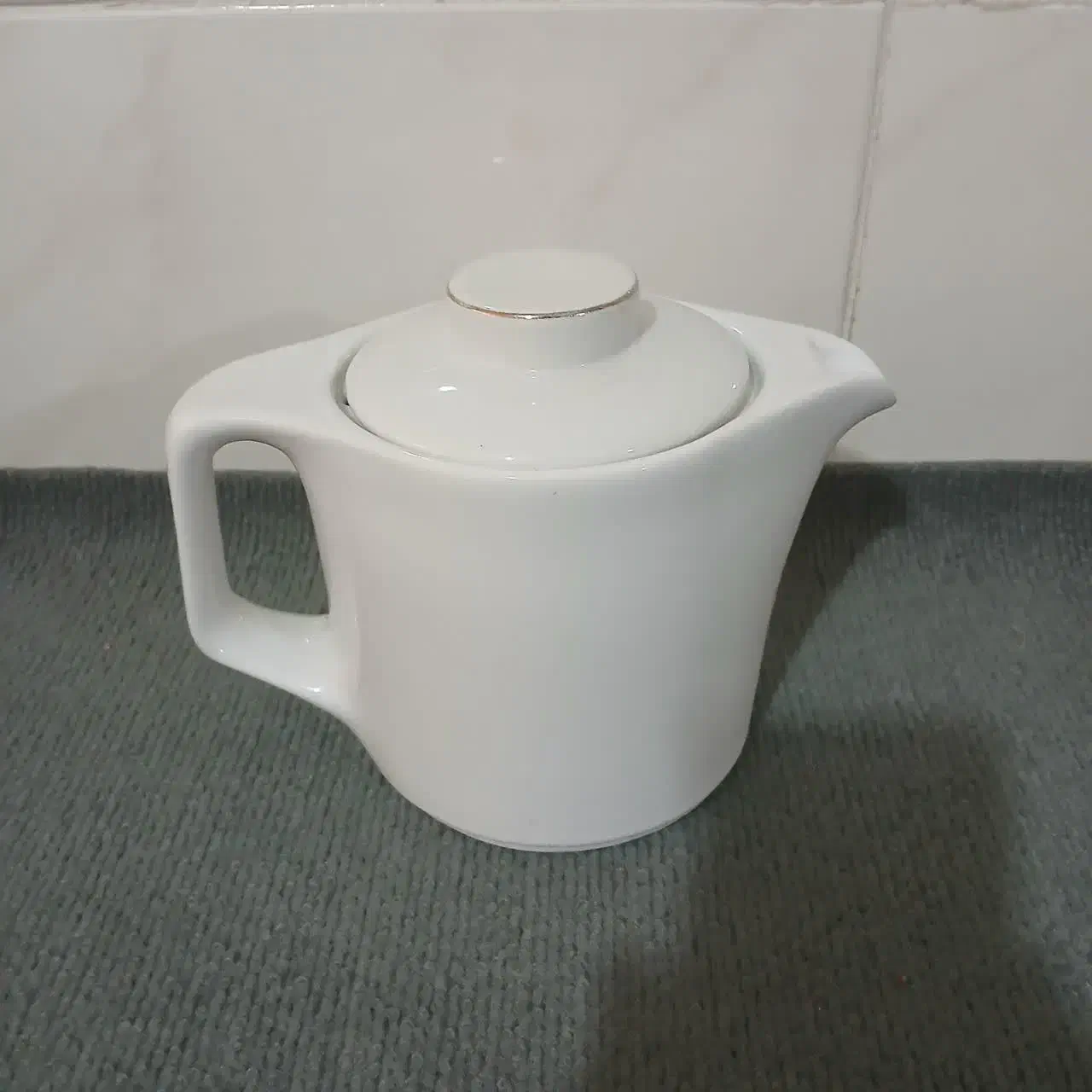 ظروف چینی|ظروف سرو و پذیرایی|قم, قلعه یزدیها|دیوار