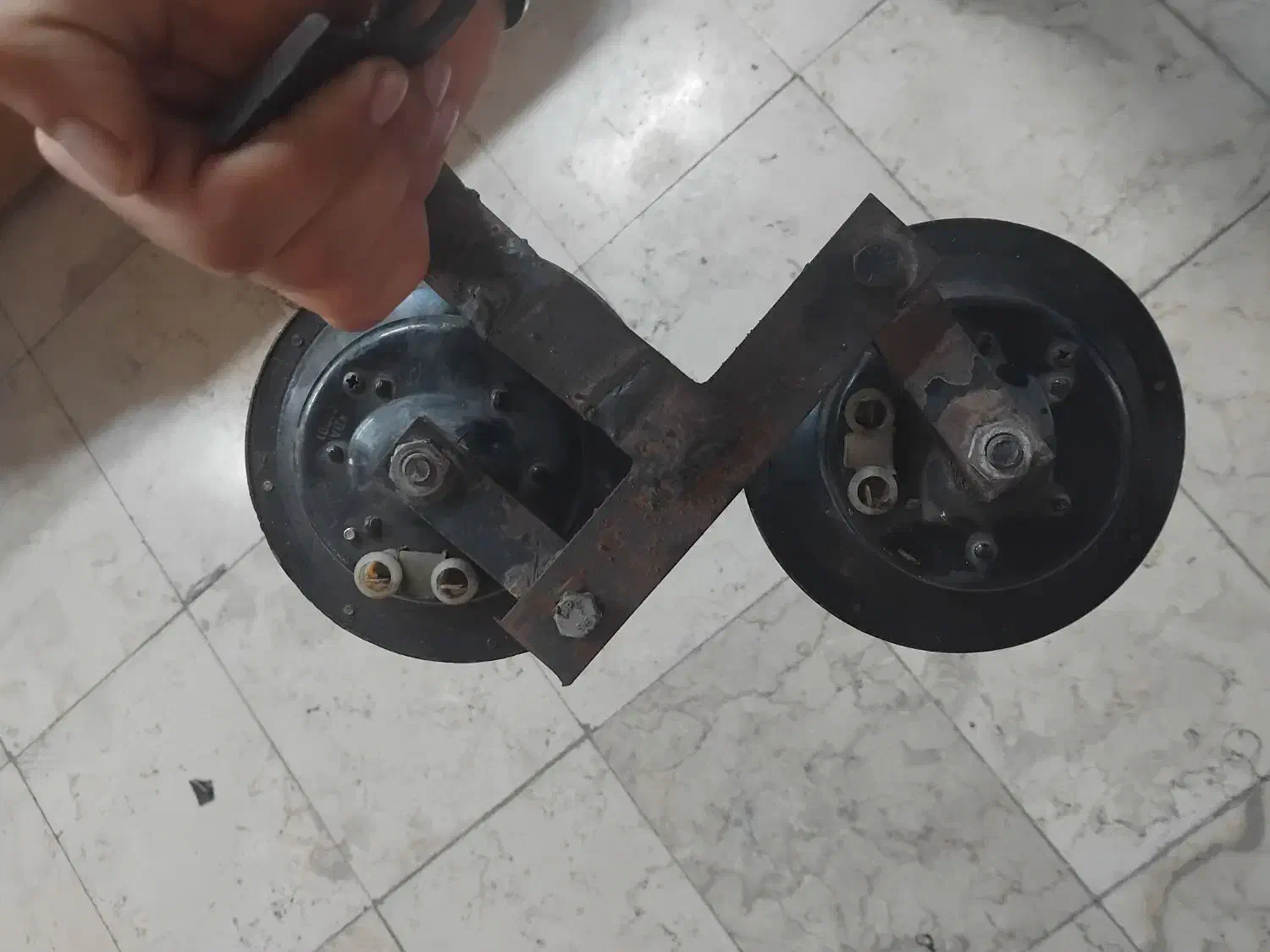 بوق ۱۰۱۱ اصلی|قطعات یدکی و لوازم جانبی|تهران, مسعودیه|دیوار