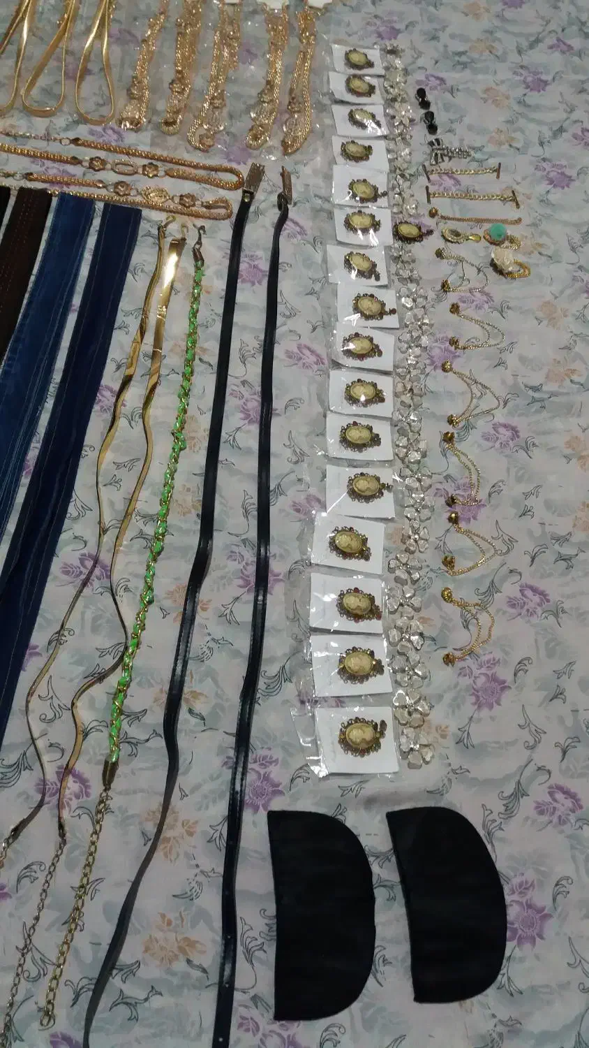 همه مدل کمربند طلایی به فروش می رسد|کیف، کفش، کمربند|سبزوار, امام خمینی (ناوی)|دیوار